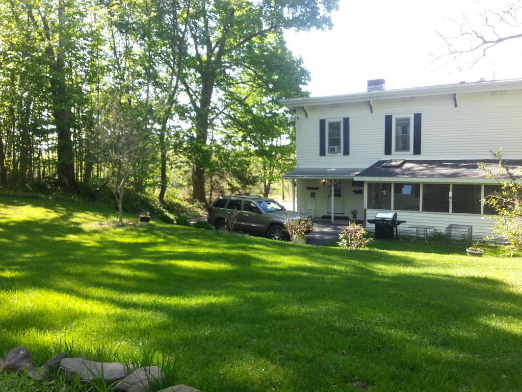 Kountry Living Bed And Breakfast Oneonta Exterior photo